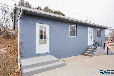 1805 W 15Th St Sioux Falls, SD 57105