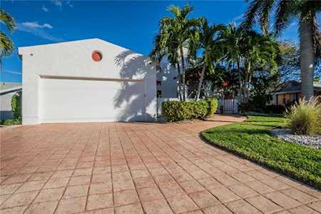 2301 Palm Tree Dr Punta Gorda, FL 33950