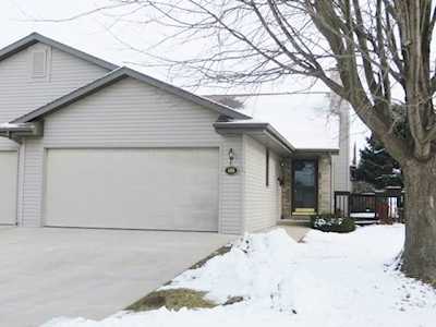 608 Rockshire Dr Janesville, WI 53546