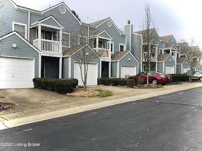 2004 Harrods Landing Dr Louisville, KY 40059