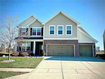 5711 Primrose Dr Whitestown, IN 46075