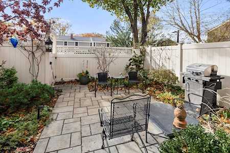 11 Oak St #34 Wellesley, MA 02482