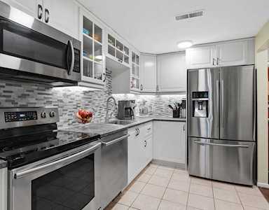 5 Elm St. #7 Acton, MA 01720