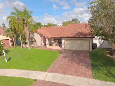 514 NW 102nd Way Plantation, FL 33324
