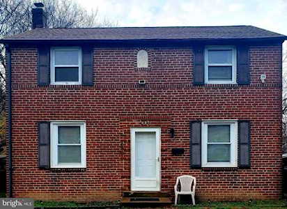 137 Riverview Dr New Castle, DE 19720