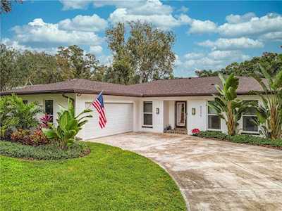 5249 Venetian Blvd NE St Petersburg, FL 33703