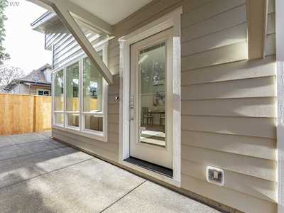 1322 NE Saratoga St #2 Portland, OR 97211