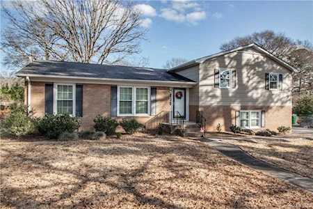 114 Chanticleer Ct Charlotte, NC 28214