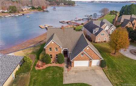 1212 Eaglecrest Dr Stanley, NC 28164