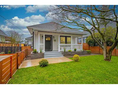 7229 SE Harold St Portland, OR 97206