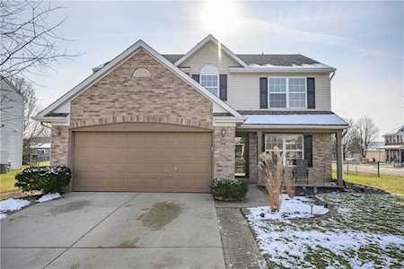 1099 Meadowview Ct Franklin, IN 46131