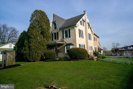 239 Springville Rd Kinzers, PA 17535