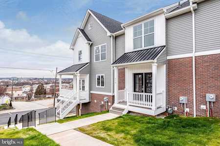 420 Hurst St Bridgeport, PA 19405
