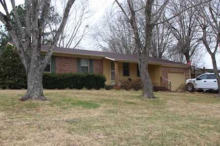 2811 Lone Oak Rd NW Paris, TN 38242