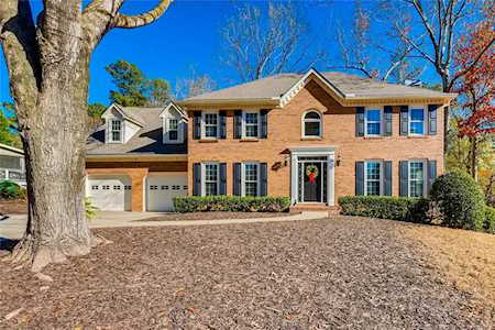 420 Fourth Fairway Dr Roswell, GA 30076