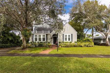 775 35th Ave N St Petersburg, FL 33704
