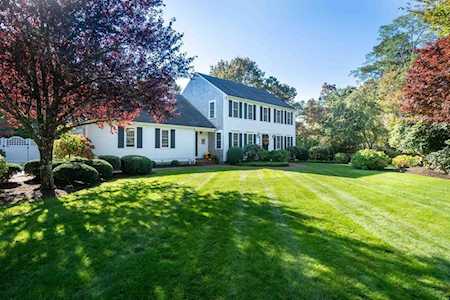 32 Buxus Shores Cir Sandwich, MA 02563