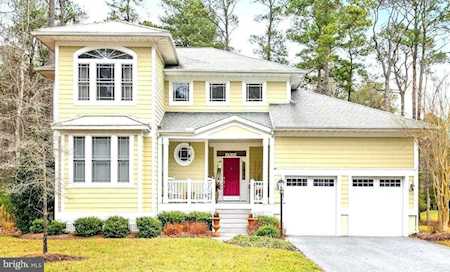 11731 Maid At Arms Ln Berlin, MD 21811