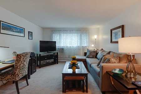 1 Colonial Dr #3 Andover, MA 01810