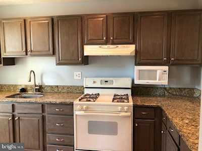10117 Oakton Terrace Rd Oakton, VA 22124