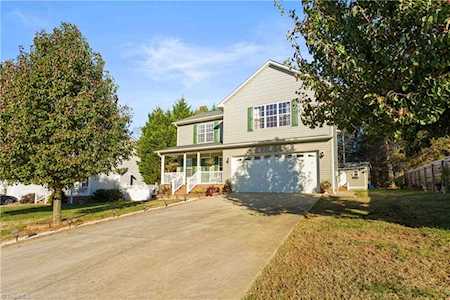 104 Trail Court Thomasville, NC 27360