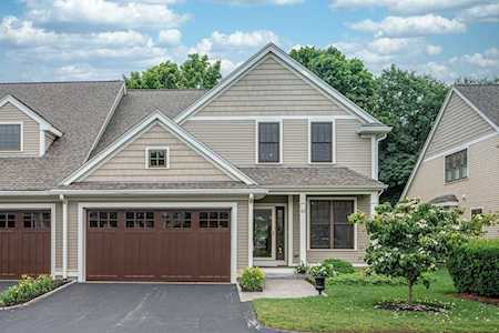42 Graystone Cir #42 Winchester, MA 01890