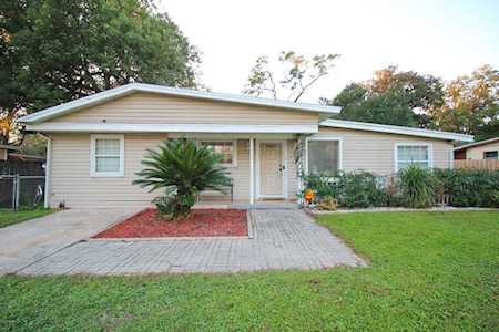 1650 Louvre Dr Jacksonville, FL 32221