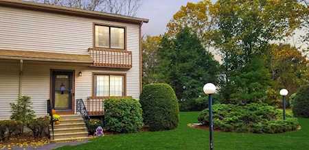 489 Turnpike St #6-8 Easton, MA 02375