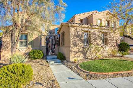 8018 Carson Creek St Las Vegas, NV 89113
