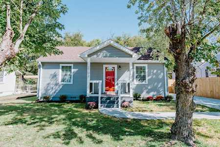 2702 Deerfield Drive Nashville, TN 37208