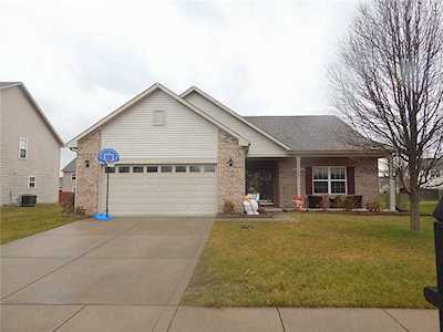 2582 Foxtail Dr Plainfield, IN 46168