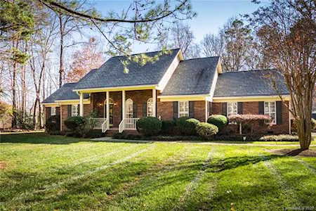 5117 Panhandle Circle Matthews, NC 28104