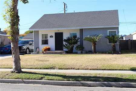 5929 Dunrobin Avenue Lakewood, CA 90713