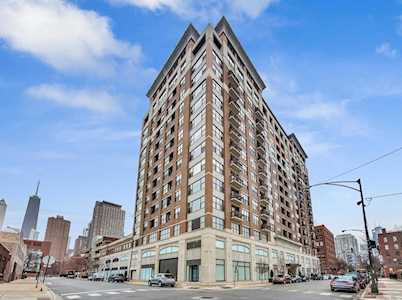 849 N Franklin St #1208 Chicago, IL 60610