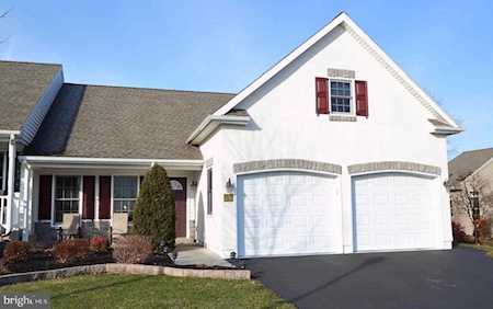 836 Cambridge Dr Manheim, PA 17545