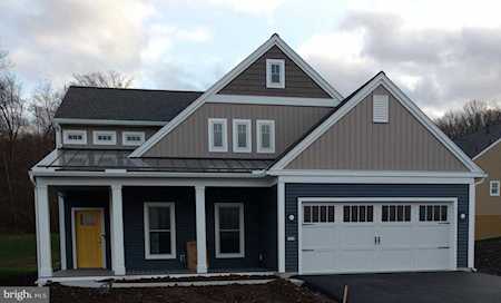 1245 Mosaic Dr #384 Lebanon, PA 17042