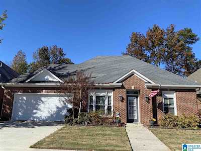 1568 Bent River Cir Vestavia Hills, AL 35216