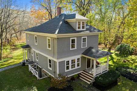14 Woodland Rd Andover, MA 01810