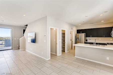11230 Hidden Peak Ave #204 Las Vegas, NV 89135