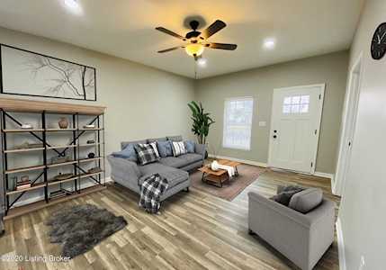 3617 Kahlert Ave Louisville, KY 40215