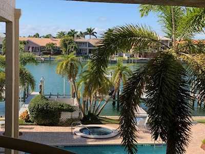 722 Pinellas Bayway S #104 Tierra Verde, FL 33715