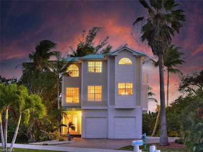 4809 Tradewinds Dr Sanibel, FL 33957