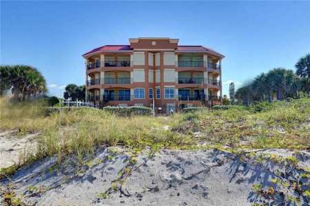 2200 Gulf Blvd #304 Indian Rocks Beach, FL 33785