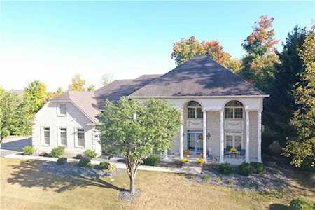 5745 Hickory Woods Dr Plainfield, IN 46168