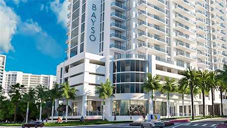 300 Quay Commons #1001 Sarasota, FL 34236
