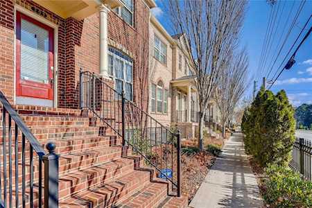 305 Alderwood Ln Sandy Springs, GA 30328