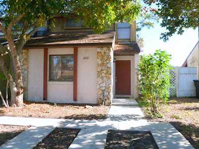 2801 Hunt Club Ln Orlando, FL 32826