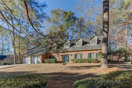 2215 Heritage Trace Dr Marietta, GA 30062
