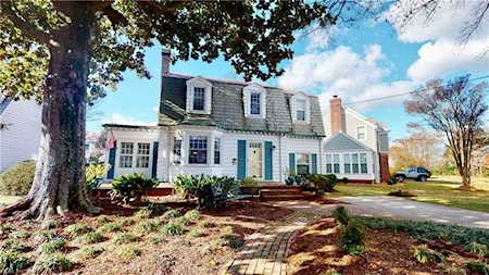 6047 Eastwood Terrace Norfolk, VA 23508