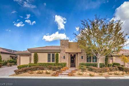 8 Cross Ridge St Las Vegas, NV 89135